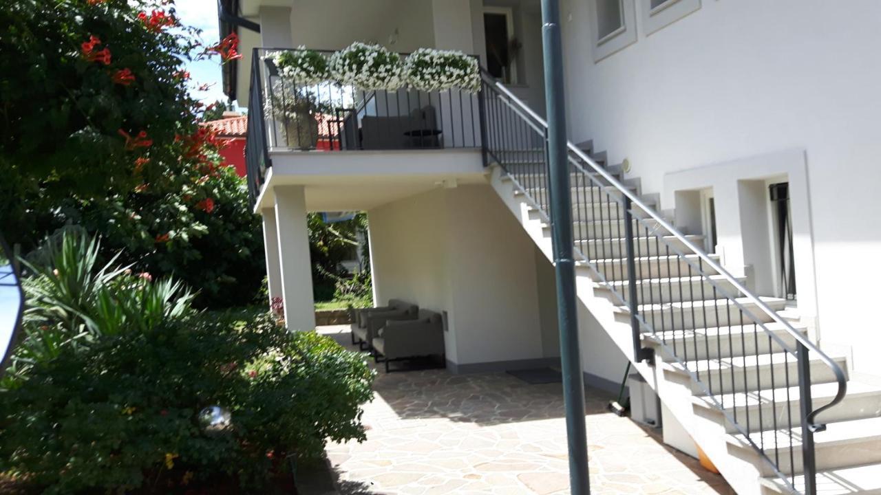 Apartment Laguna 33 Izola Esterno foto